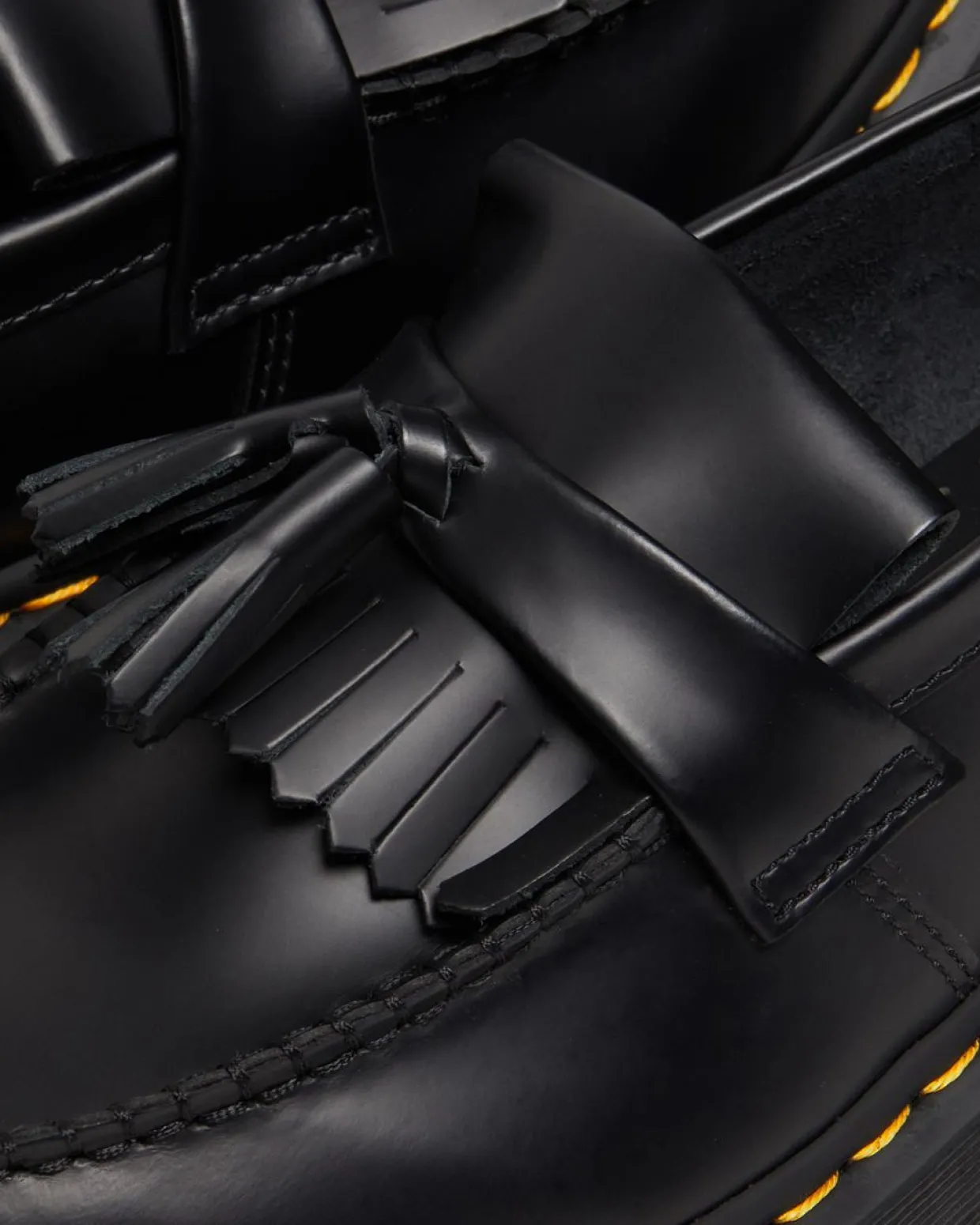 Dr. Martens Mocassins Plateformes Quad Adrian En Cuir à Pampilles Noir — Smooth Leather Cheap