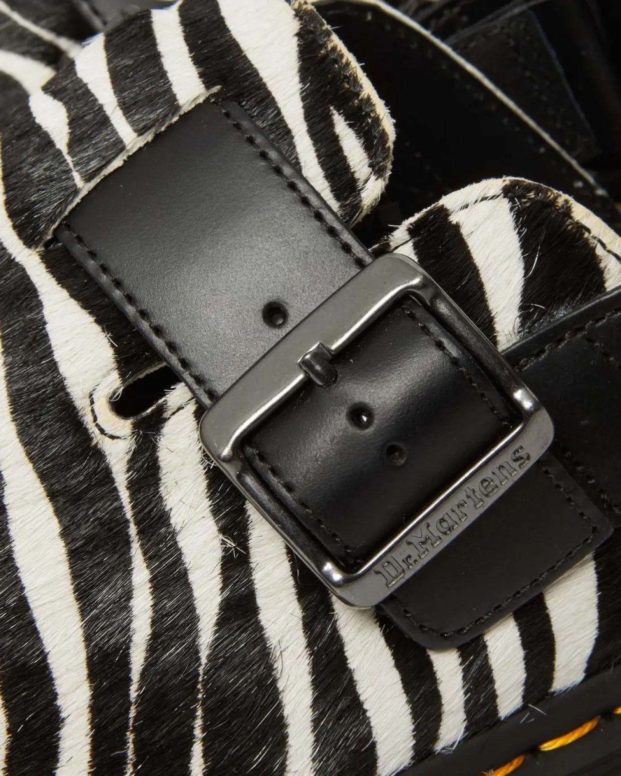 Dr. Martens Mules Jorge II En Hair-On à Bridess BLACK+WHITE — Hair On + Atlas New