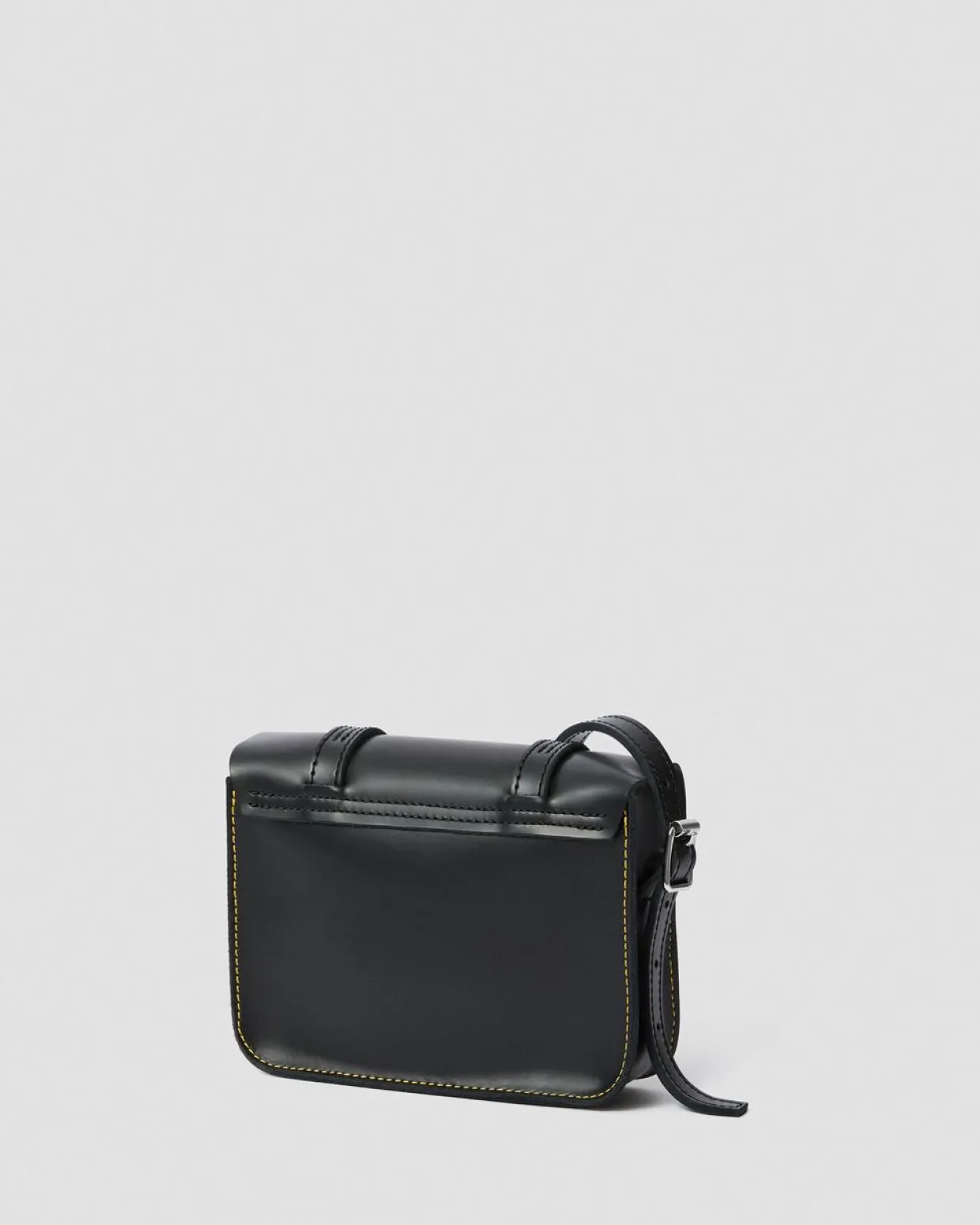 Dr. Martens Sac Bandoulière En Cuir 18 Cm Noir — Smooth Leather Cheap
