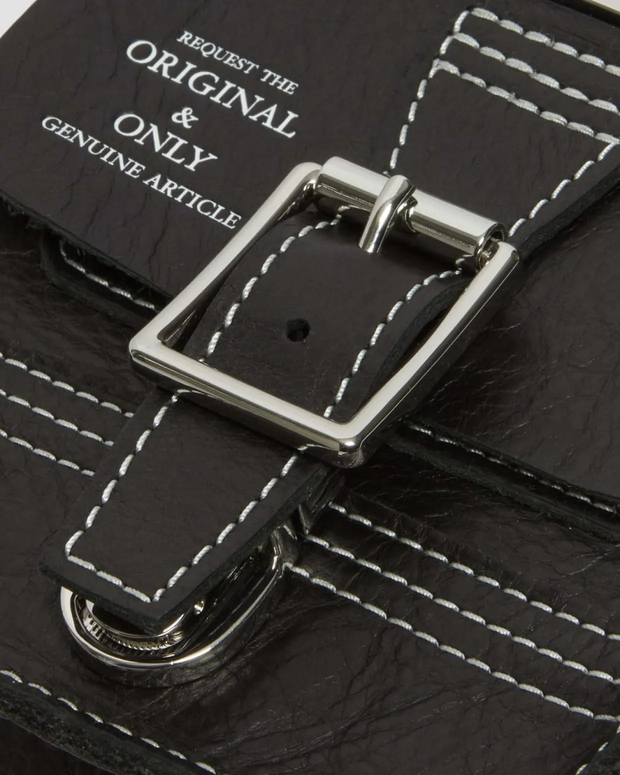 Dr. Martens Sac Bandoulière Vertical En Cuir Overdrive Noir — Overdrive Clearance