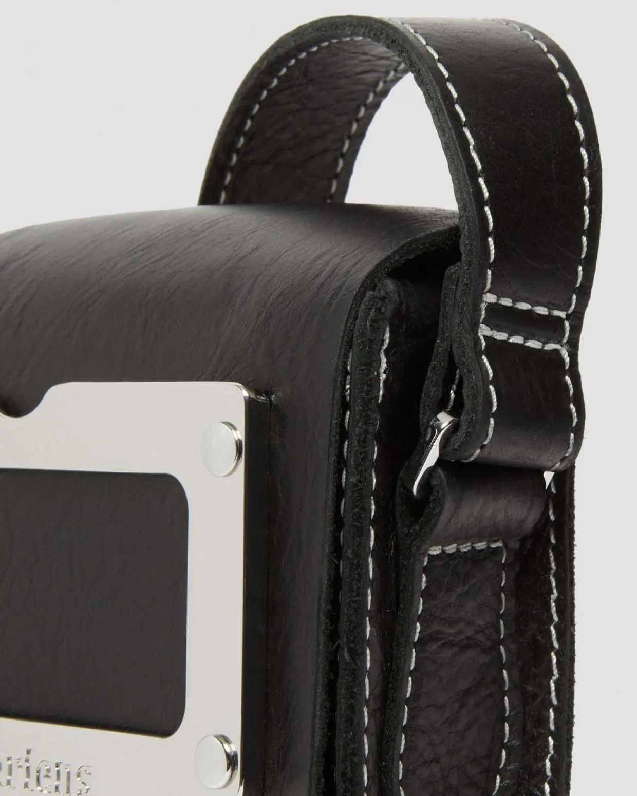 Dr. Martens Sac Bandoulière Vertical En Cuir Overdrive Noir — Overdrive Clearance