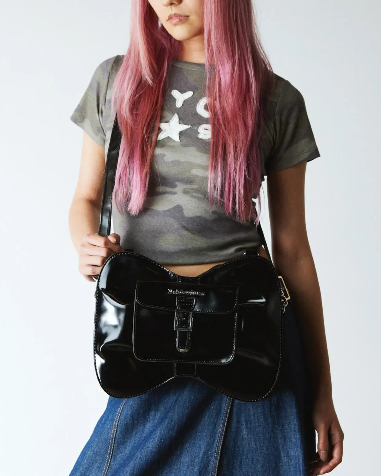 Dr. Martens Sac En Forme De Nœud Vegan BLACK — Oxford Cheap