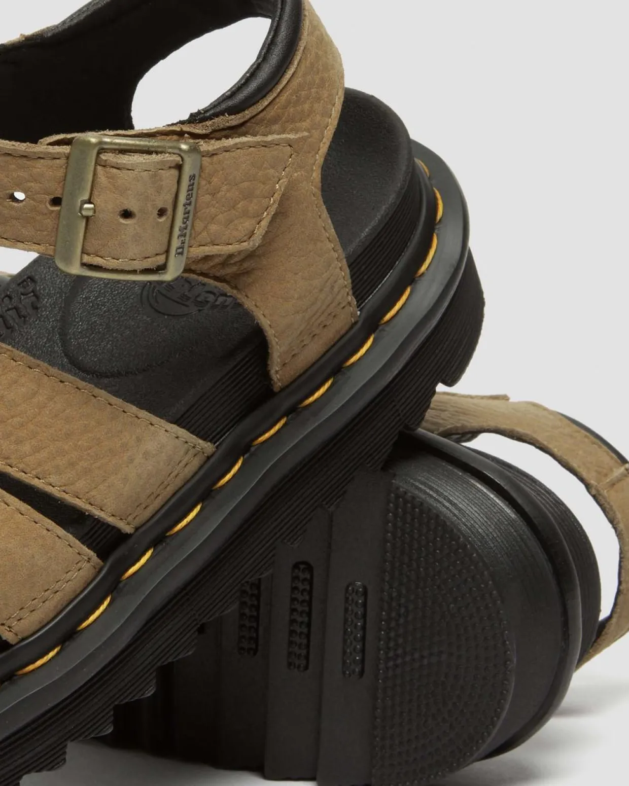 Dr. Martens Sandales Blaire En Cuir Tumbled Nubuck Savannah Tan — Tumbled Nubuck Outlet