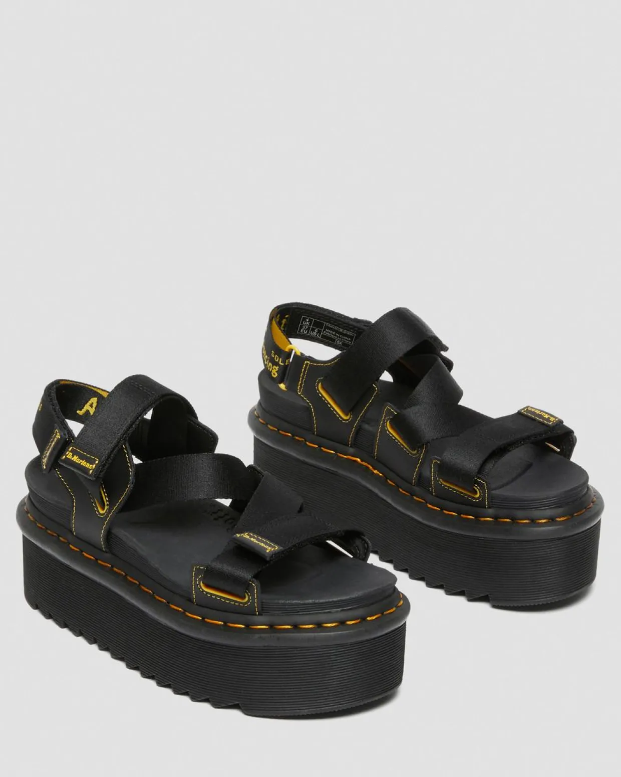 Dr. Martens Sandales Kimber à Brides Et à Logo Noir — Hydro Leather Clearance