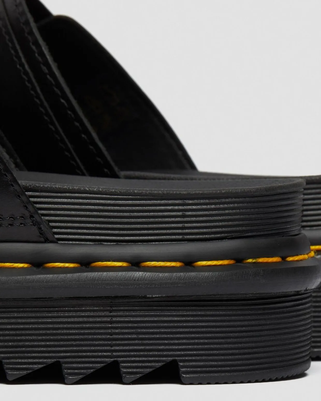 Dr. Martens Sandales Myles En Cuir Brando à Boucles Noir — Brando Discount