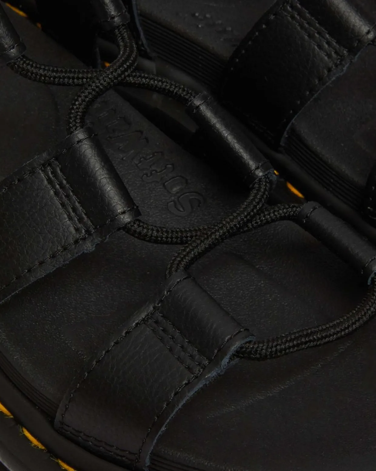 Dr. Martens Sandales Plateformes En Cuir Nartilla Noir — Athena Online