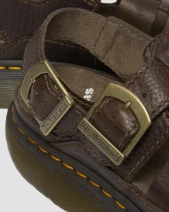 Dr. Martens Sandales Wrenlie Fisherman En Cuir Grizzly Marron foncé — Grizzly Discount